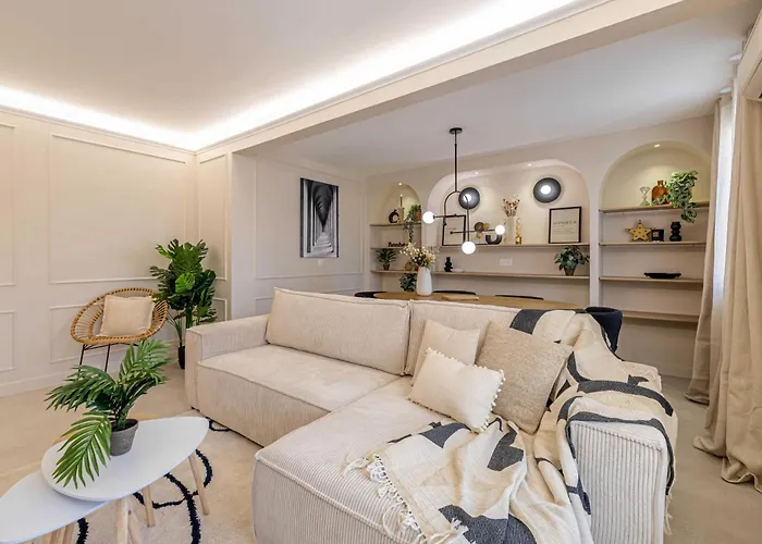 Haussmann - South-facing Balcony 2br 4p * Cannes