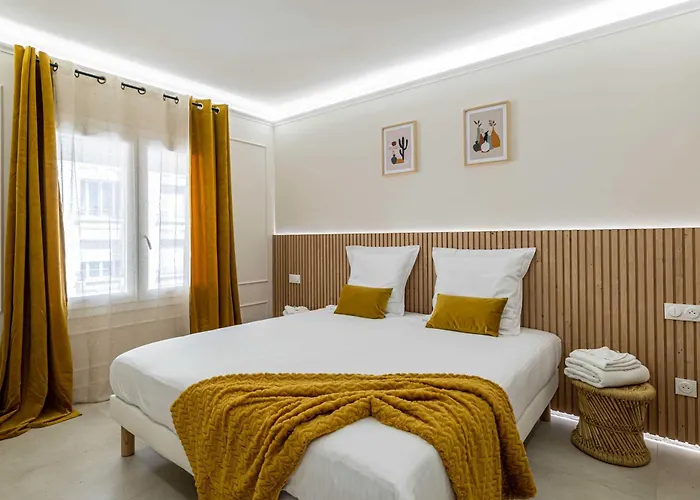 Apartment Haussmann - South-facing Balcony 2br 4p Cannes