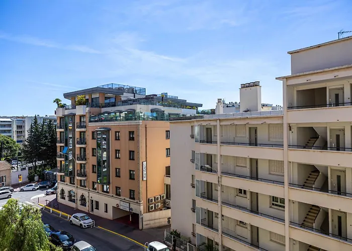 Haussmann - South-facing Balcony 2br 4p * Cannes