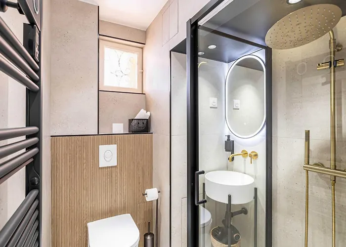 Haussmann - South-facing Balcony 2br 4p Apartment *