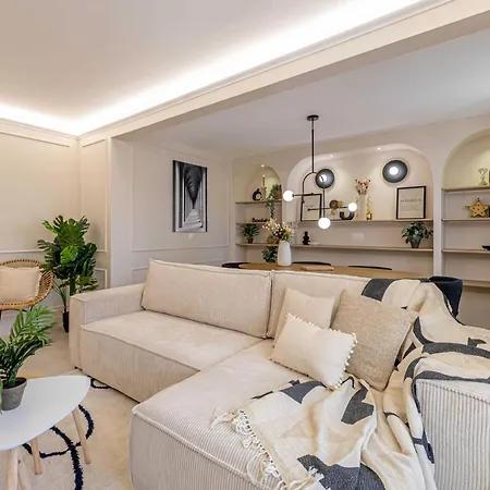 Haussmann - South-facing Balcony 2br 4p * Канны